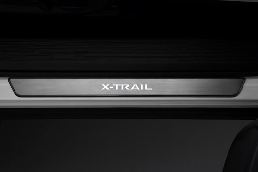 Premium Illuminated Kick plates - X-Trail logo